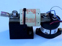 Large Fuse Holder / Cradle for EV