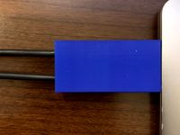 Dual USB-C display cable holder Mac-2017 touch bar