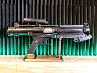 Stormtrooper E-11 Blasttech Stand (stable one finally)