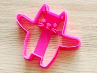 Cute hugging cat cookie cutter
