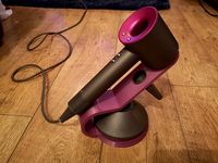 Dyson hairdryer stand