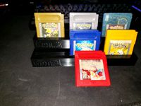 Pokemon Cartridge Holder (Gen 1&2)