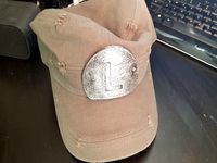 Luigi cap plate