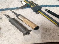 Replacement handle for shaviv deburring tool