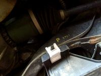 Subaru splash plate clip