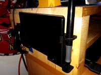 Tablet / Smartphone universal wall mount