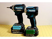 Compact Bits holder for Makita LXT (Magnetic, Customizable)