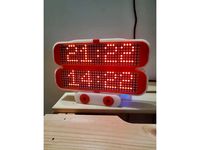 Clock with 2 time zones