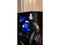 Folding Headphone Mount by TheDoctor011