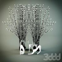 Декор. Ваза с прутиками и  статуэтки собачек