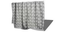 Drap de bain en coton blanc motifs gris 100x150cm GRAPHIC WILD REF 168084 PRIX 32.99