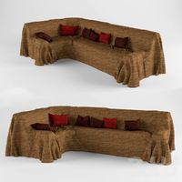 Диван накрытый тканью