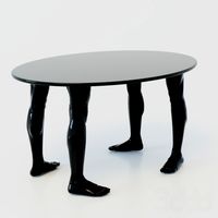 Столик с ногами