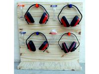 Porte E.P.I - Lunette de protection & casque anti-bruit by mrklm