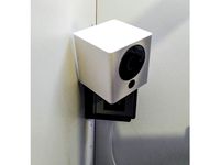 Wyze cam wall mount remix with 90degrees bracket and screw holes by Pretorrien