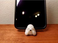 KUMATY : Polar Bear Smartphone Stand by takman29