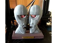 Division Bell sculpture by elnegrozumbon