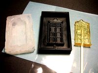 TARDIS Lollipop Mold by Bioluminescence