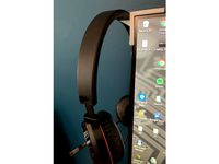 AOC heaphone support by bparreira