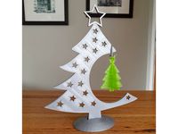 Christmas Tree Bauble by CheesmondN