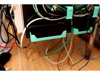 Wall box for power bricks or what you want (custiomizable on Onshape) by ornotermes