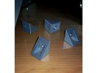 90 degree angle bracket with support by GailenBorg