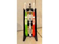 Toothbrush stand by offgrid