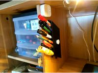 Pen holder vertical by MilanGajic