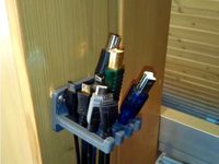 USB Cable Holder by claus007