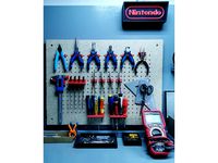 Hand Tools Holder by Oktoretrolab