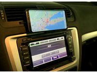 Car Phone Holder by shiftux