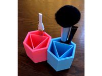Cosmetic case by imaicom