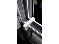 Window Holder by HfmT