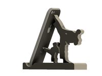 karaté phone stand version 2 by crazyscientist