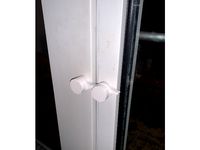Door Latch and Handle by Calinero