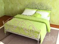 Cast iron bed