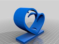 Valentine's Day : Heart shaped vase by nduf00