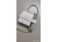 Macbook Pro Power Brick Cable Holder by guimaxbul