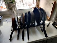 Pan stand with ratchet mechanism by Yari117