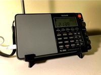 Tilt Stand V2 for Tecsun PL-880 Radio Receiver by Nother_Ngineer