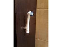 toothbrush holder by Forgelier