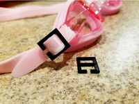 Swim goggle clip by Kroma_geek