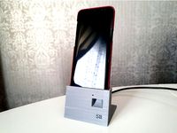 Galaxy S8 stand & charger (fitted with slim case) by mj148