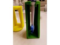 Single Sonicare Brush Head Holder by chrisgouldis