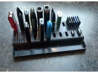 Yet another USB holder / organiser (but with plenty of space) by calatrabamix