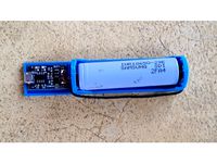18650 Battery USB Charger TP4056 "contact 12mm" by Rodrigue-Richalland