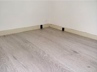 Floor spacers for parquet or laminate by Samsura