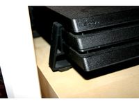 PS4 Pro Console stand by discsaar