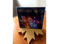 Maple Leaf Coin Stand by snewell67
