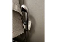 Bidet shower holder by zumbefin
